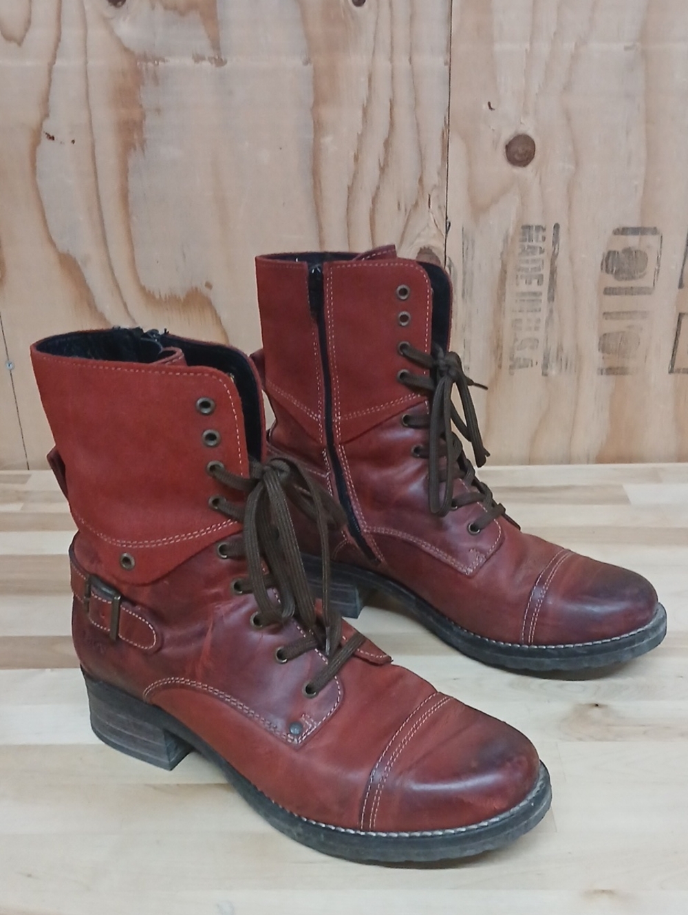 Taos Footwear Red-Brown Leather Lace-Up Combat Boots Zipper Side Size 41 (10)